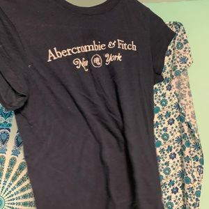 abercrombie t shirt womens xs